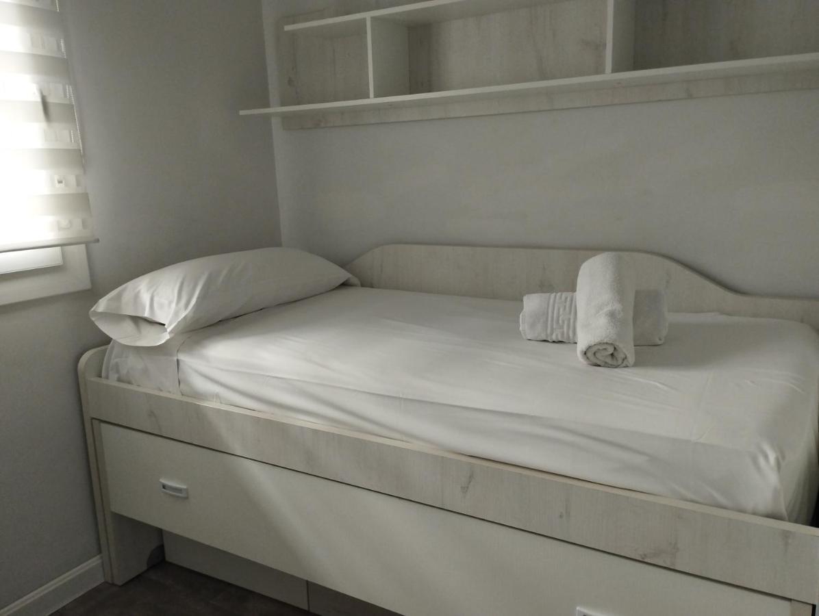 Los Nidos Carihuela New&Beach Torremolinos Exteriör bild